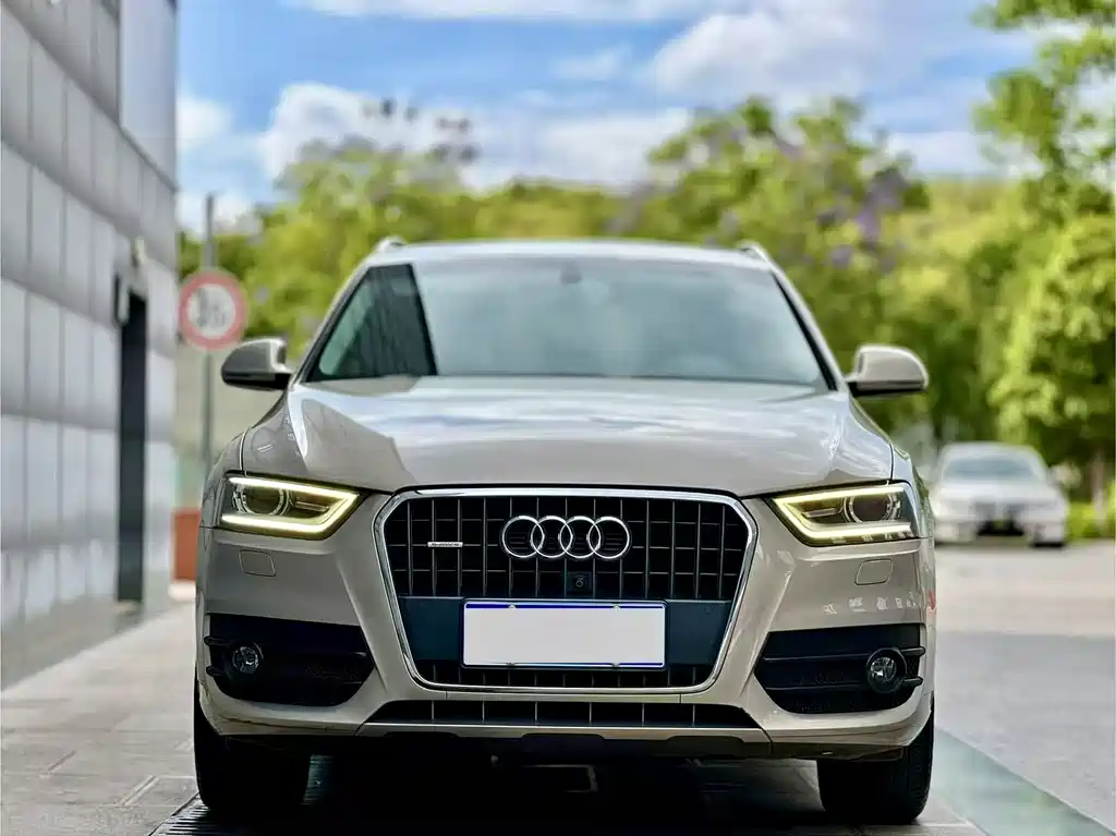 Audi Q3 2015 — фото 2