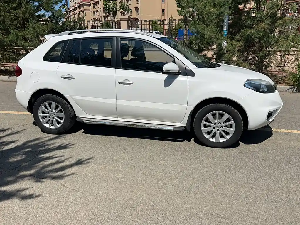 Renault Koleos 2015 — фото 10