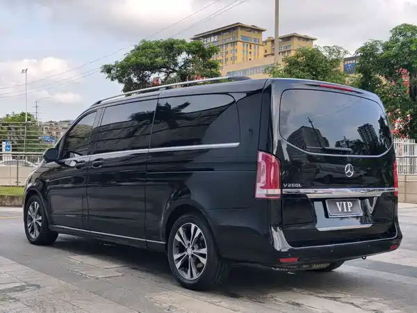 Mercedes-Benz V-Class 2016