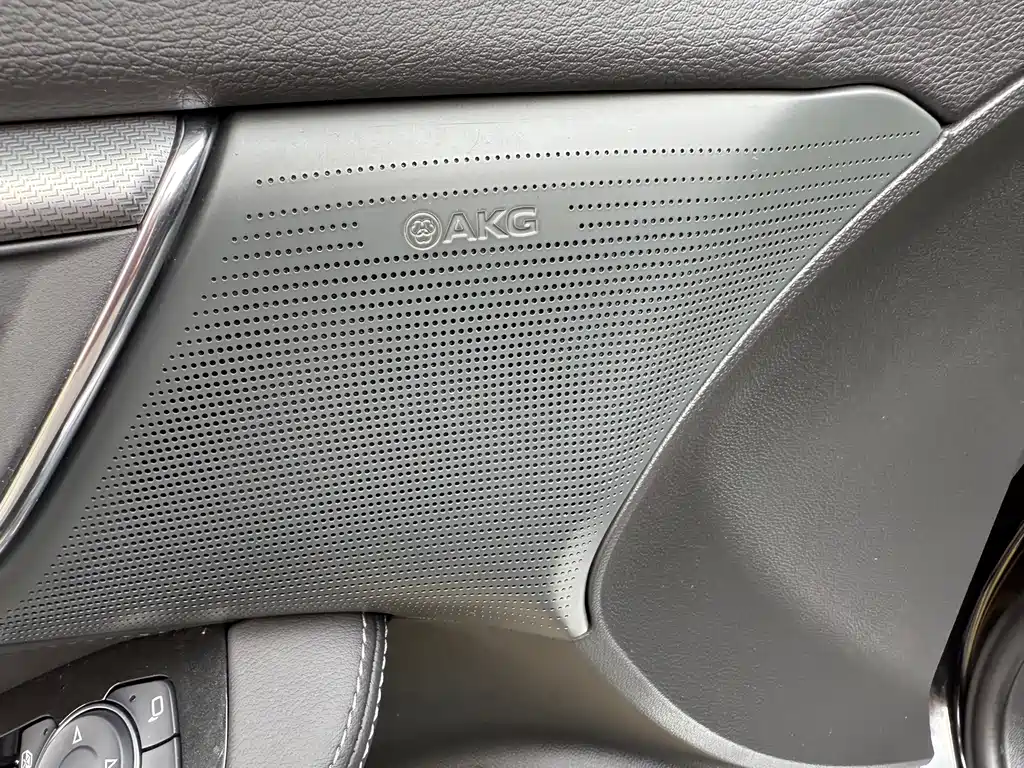 Cadillac CT5 2025 — фото 13