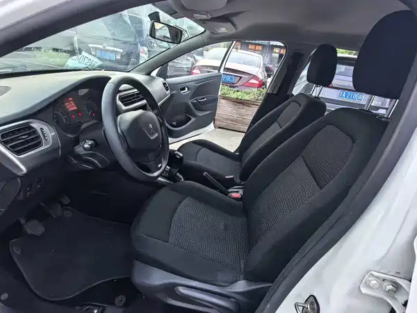 Peugeot 301 2014