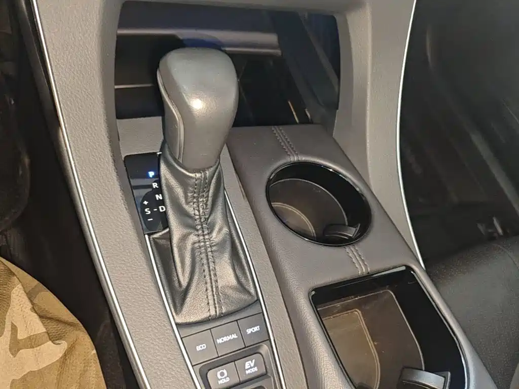 Toyota Avalon 2020 — фото 14