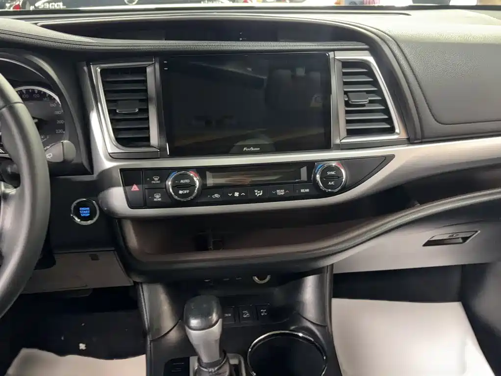 Toyota Highlander 2019 — фото 13