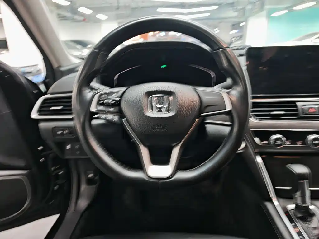 Honda Accord 2023 — фото 10