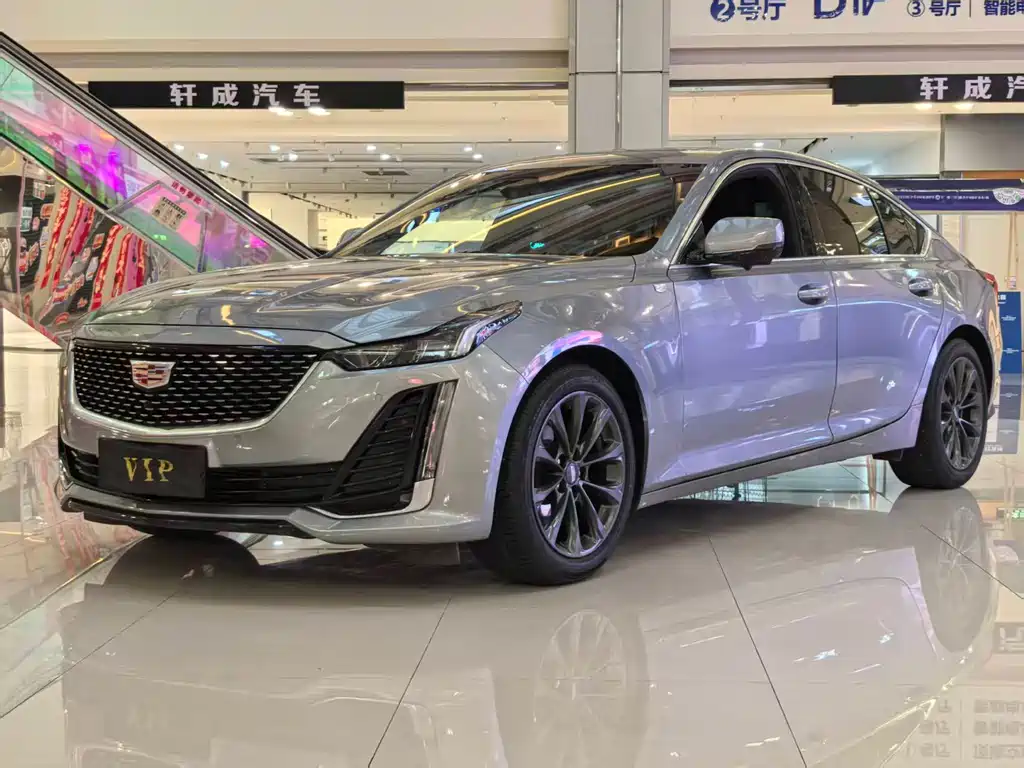 Cadillac CT5 2023 — фото 1