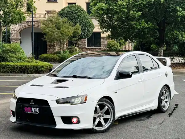 Mitsubishi Lancer EX 2012