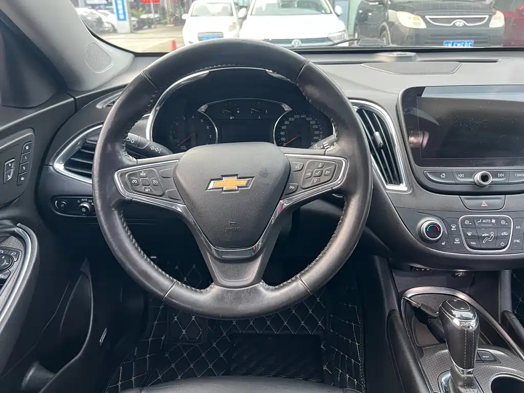 Chevrolet Malibu XL 2017 — фото 12