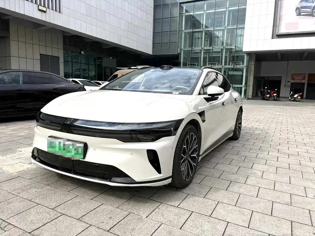 Zeekr 007 GT 2025