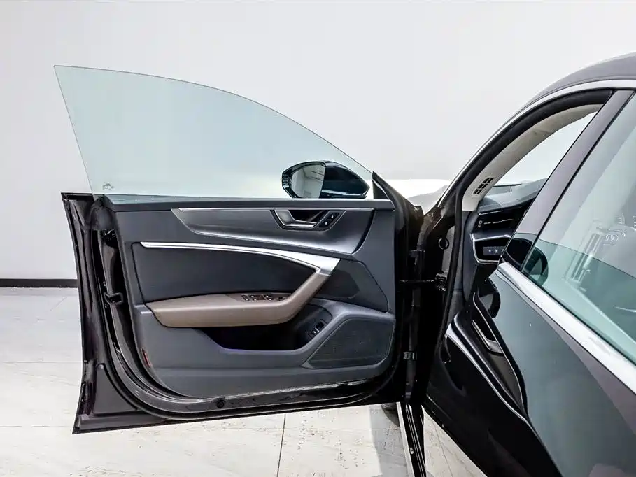 Audi A7L 2024 — фото 8