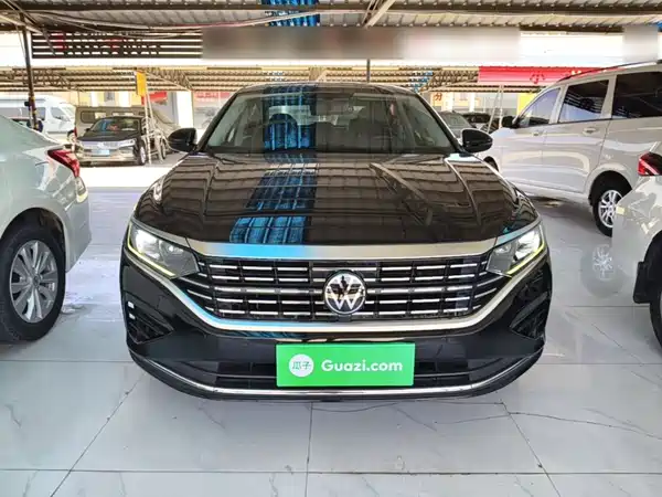 Volkswagen Passat 2022