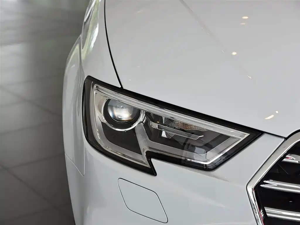 Audi A3 2021 — фото 16