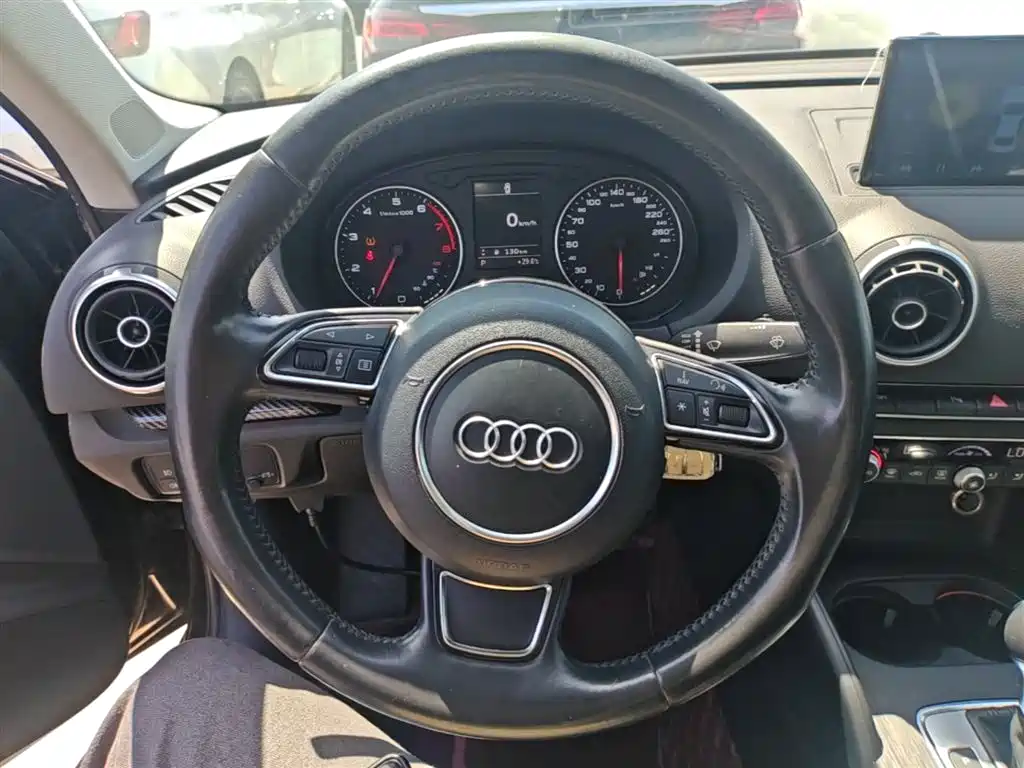 Audi A3 2015 — фото 11