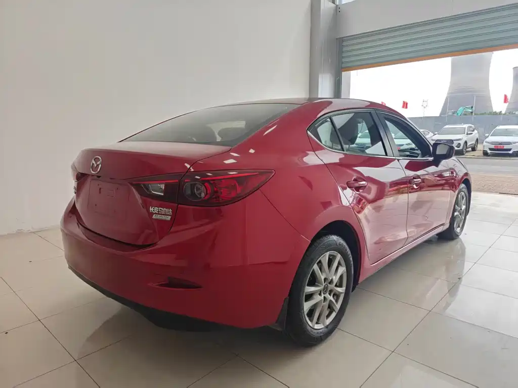Mazda 3 Axela 2016 — фото 16