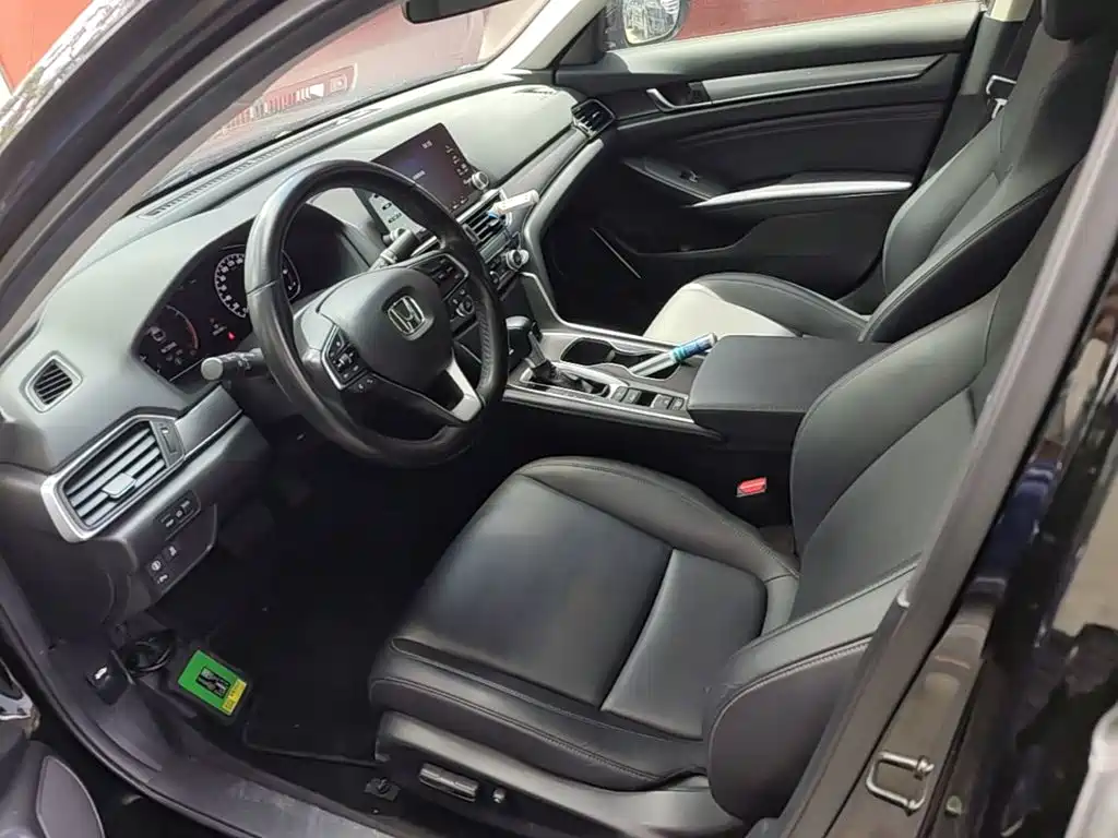 Honda Accord 2021 — фото 15