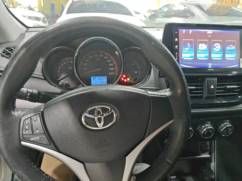 Toyota Vios 2023 — фото 12