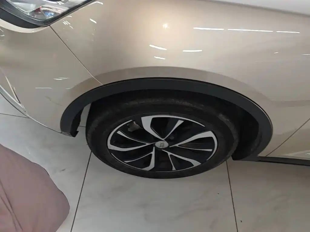 Geely Emgrand GS 2019 — фото 23