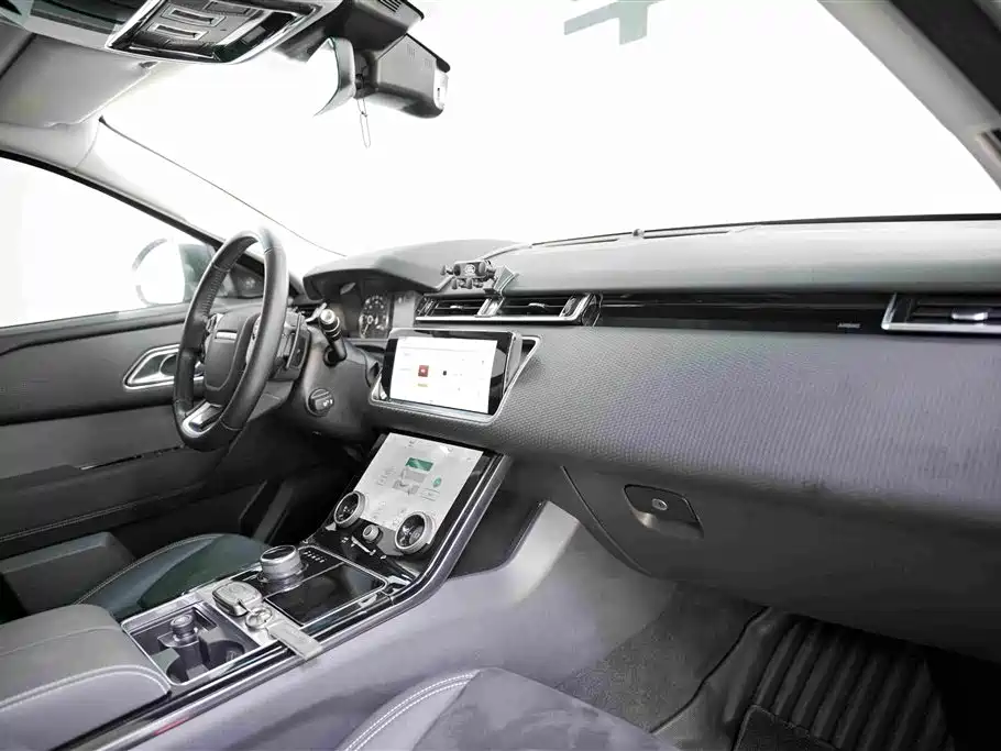 Land Rover Range Rover Velar 2020 — фото 12