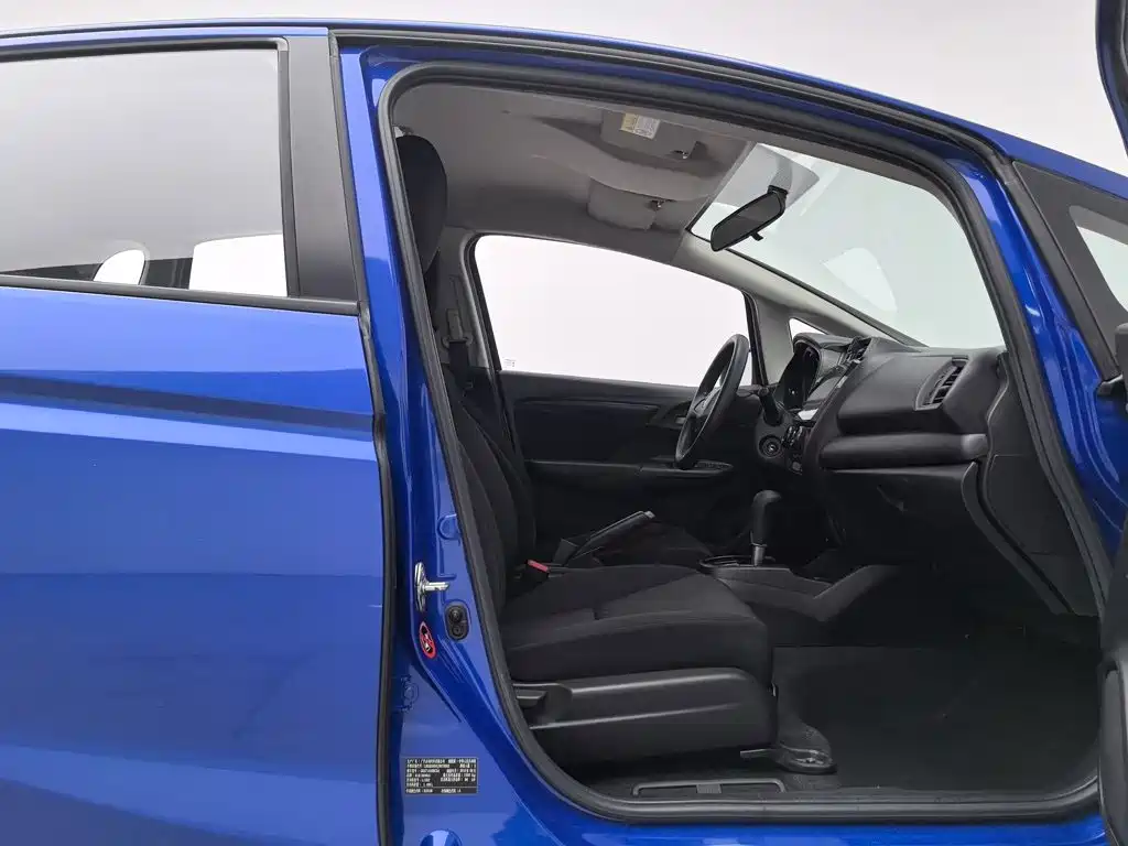 Honda Fit 2018 — фото 23