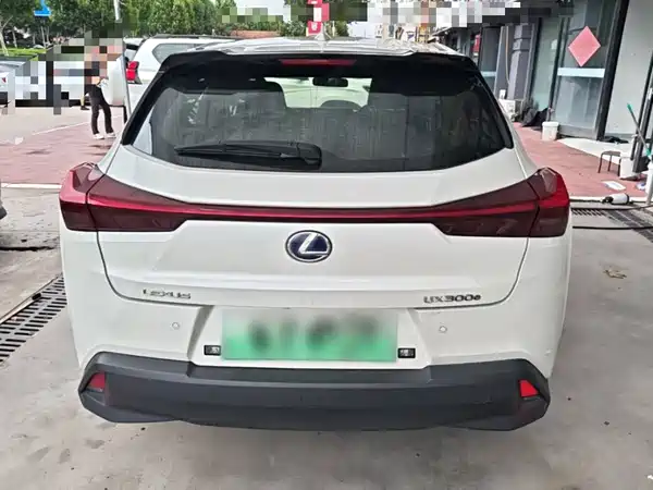 Lexus UX New Energy 2023