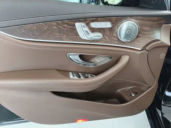 Mercedes-Benz E-Class 2019
