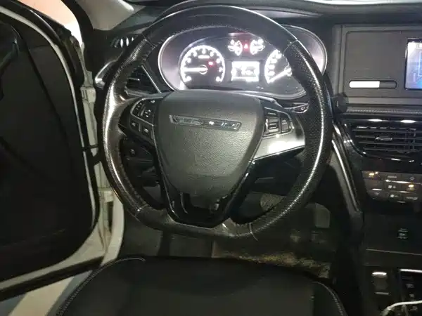 Venucia T90 2018