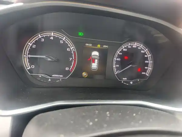Geely Binyue 2021