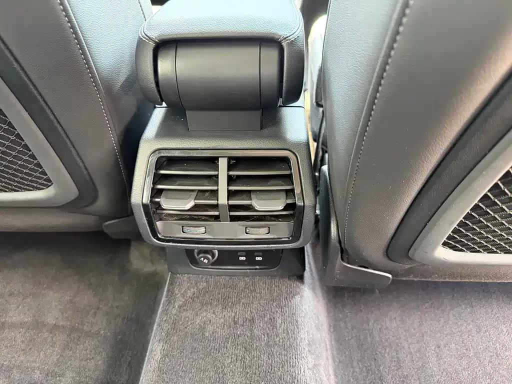 Audi Q3 2023 — фото 19