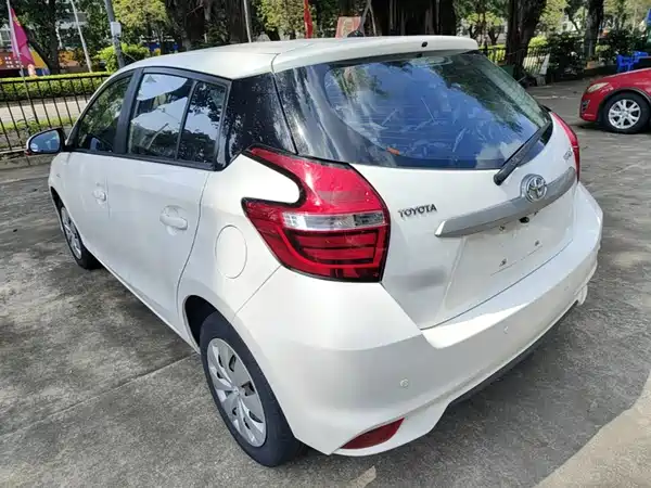 Toyota Yaris L 2019