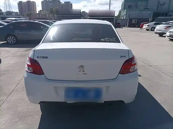 Peugeot 301 2015