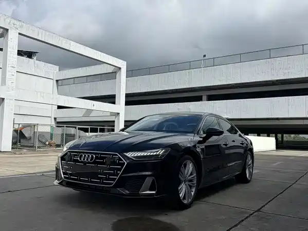 Audi A7L 2025