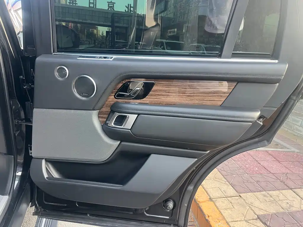 Land Rover Range Rover 2019 — фото 15