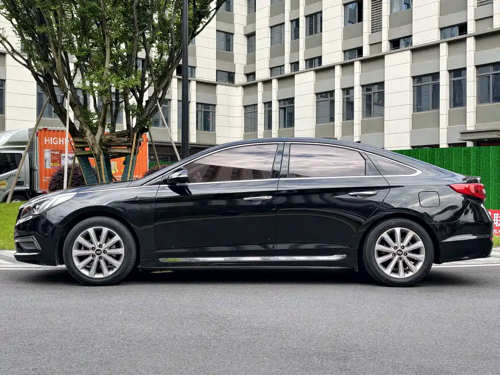 Hyundai Sonata 2015 — фото 2