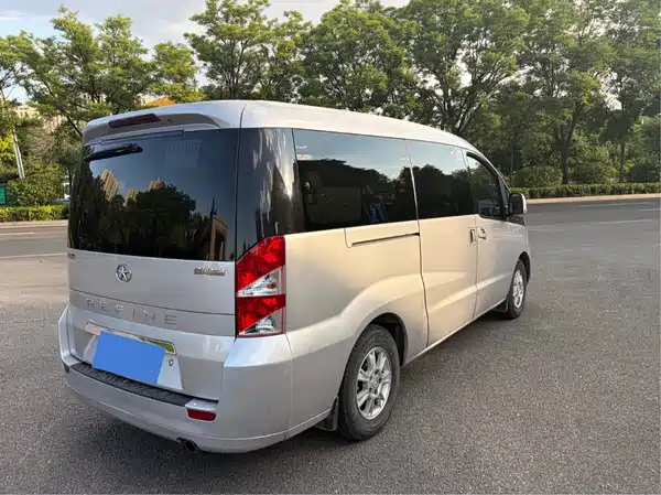 JMC Refine M5 2012
