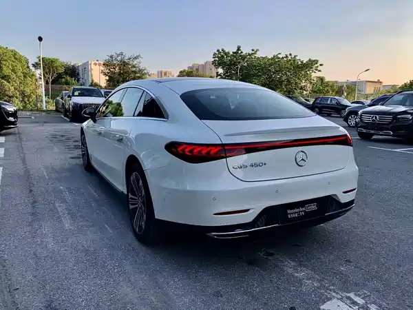 Mercedes-Benz EQS 2025