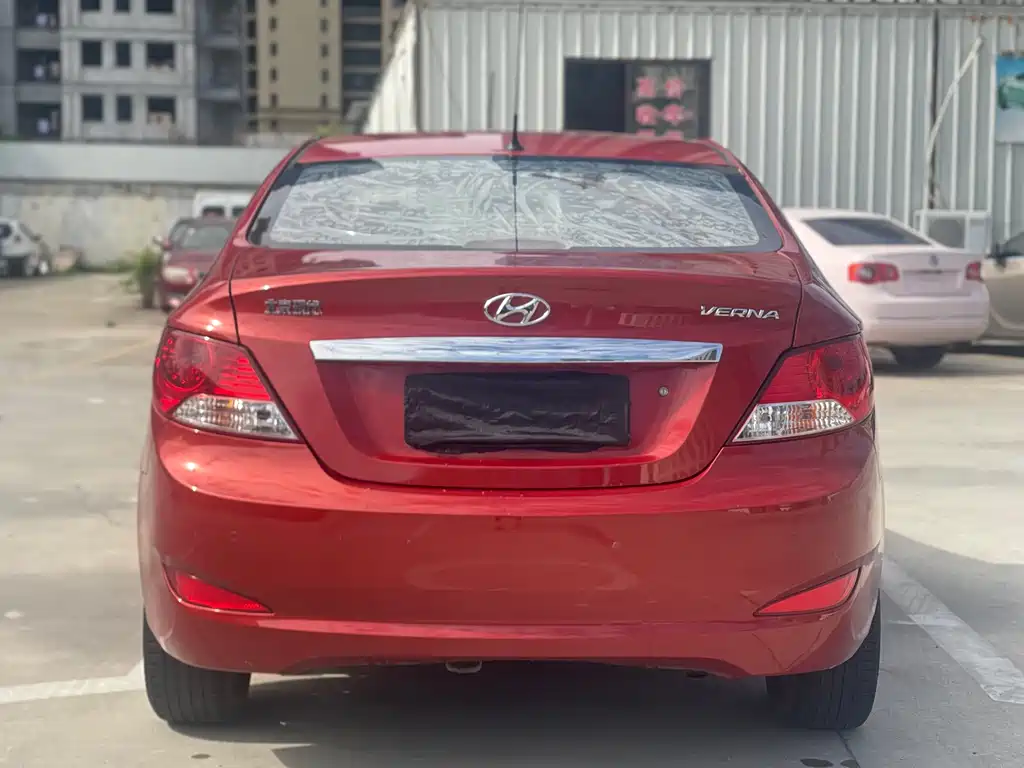 Hyundai Verna 2013 — фото 15