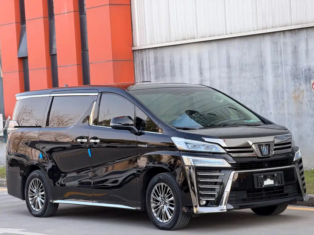 Toyota Vellfire 2022 — фото 3