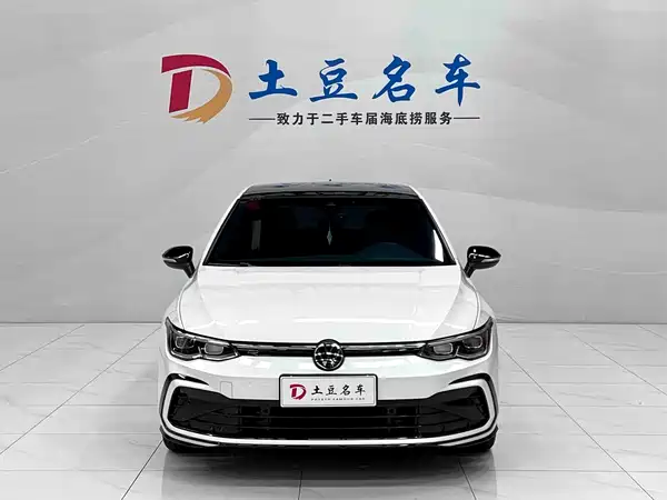 Volkswagen Golf 2023