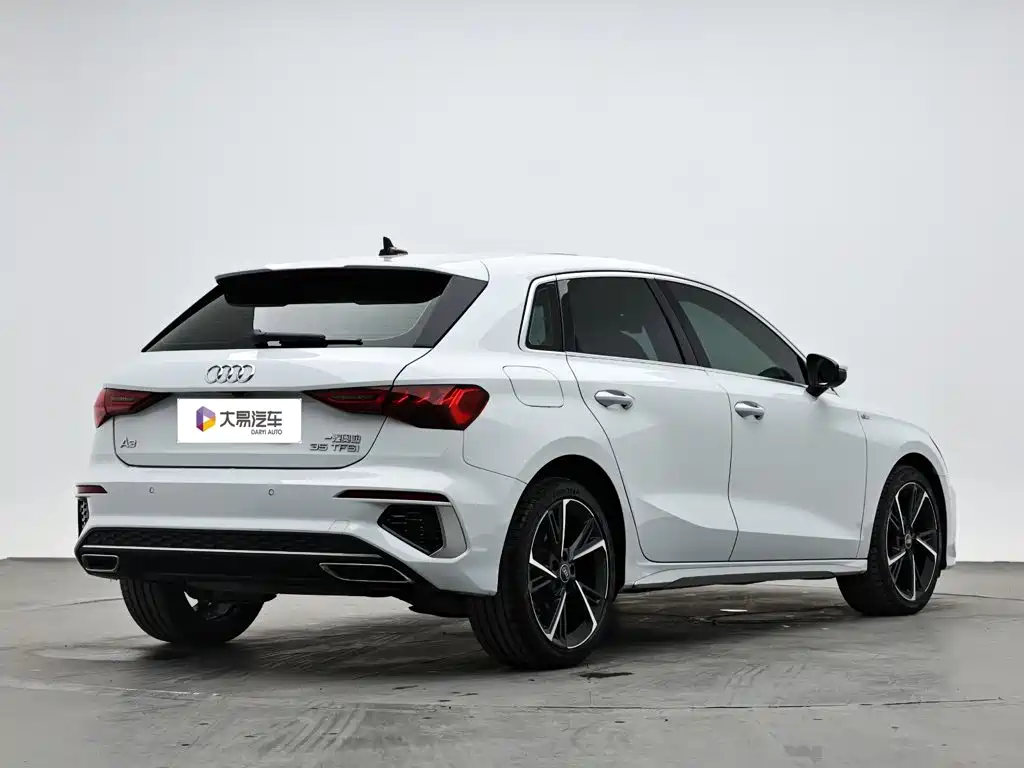 Audi A3 2022 — фото 3