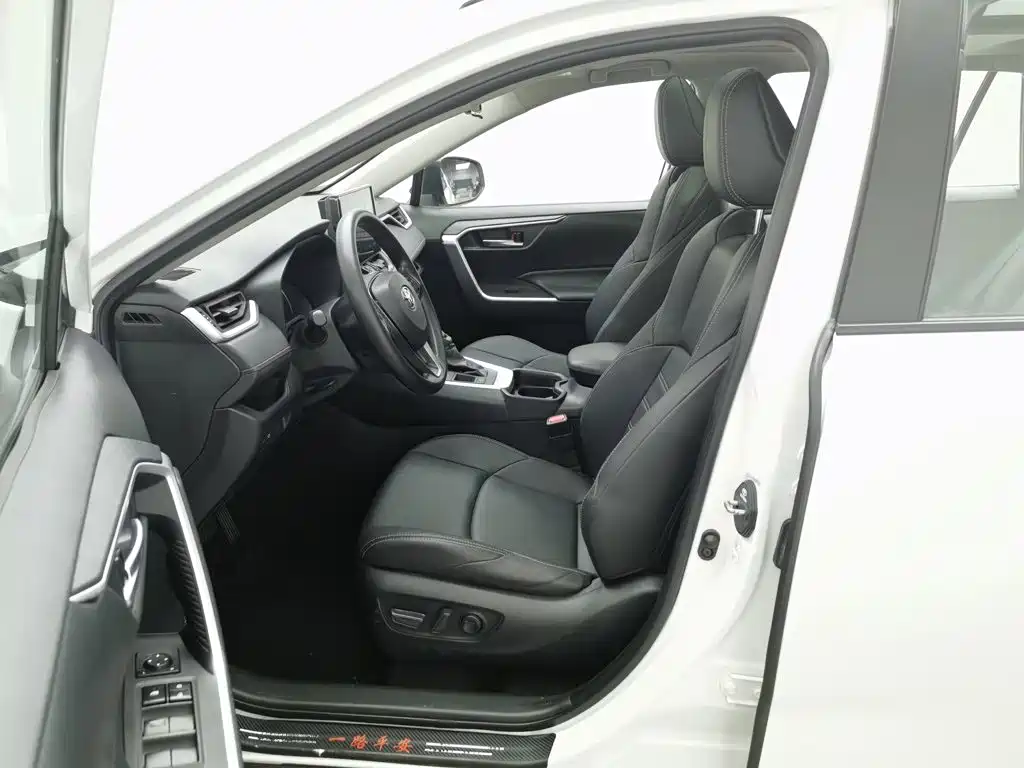 Toyota Wildlander 2020 — фото 10
