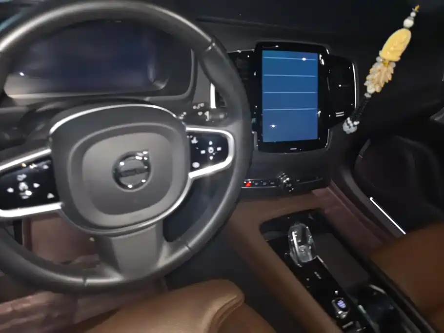 Volvo XC90 Plug-In Hybrid 2021 — фото 12