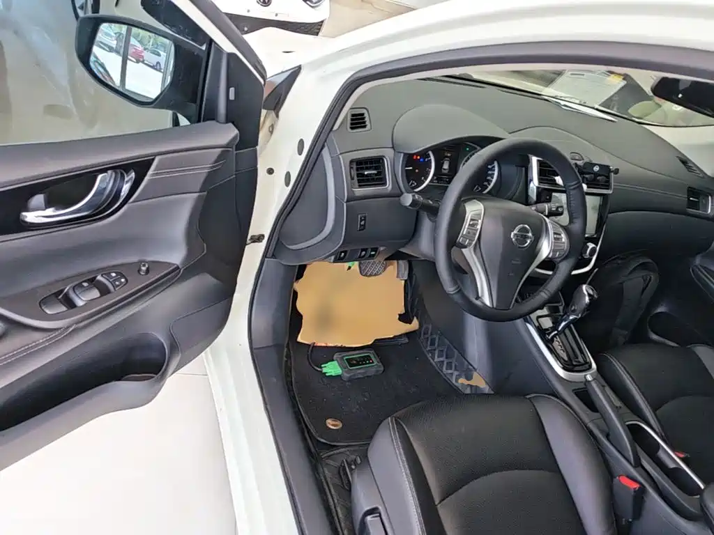 Nissan Tiida 2021 — фото 16
