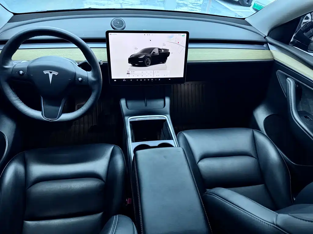 Tesla Model Y 2023 — фото 17