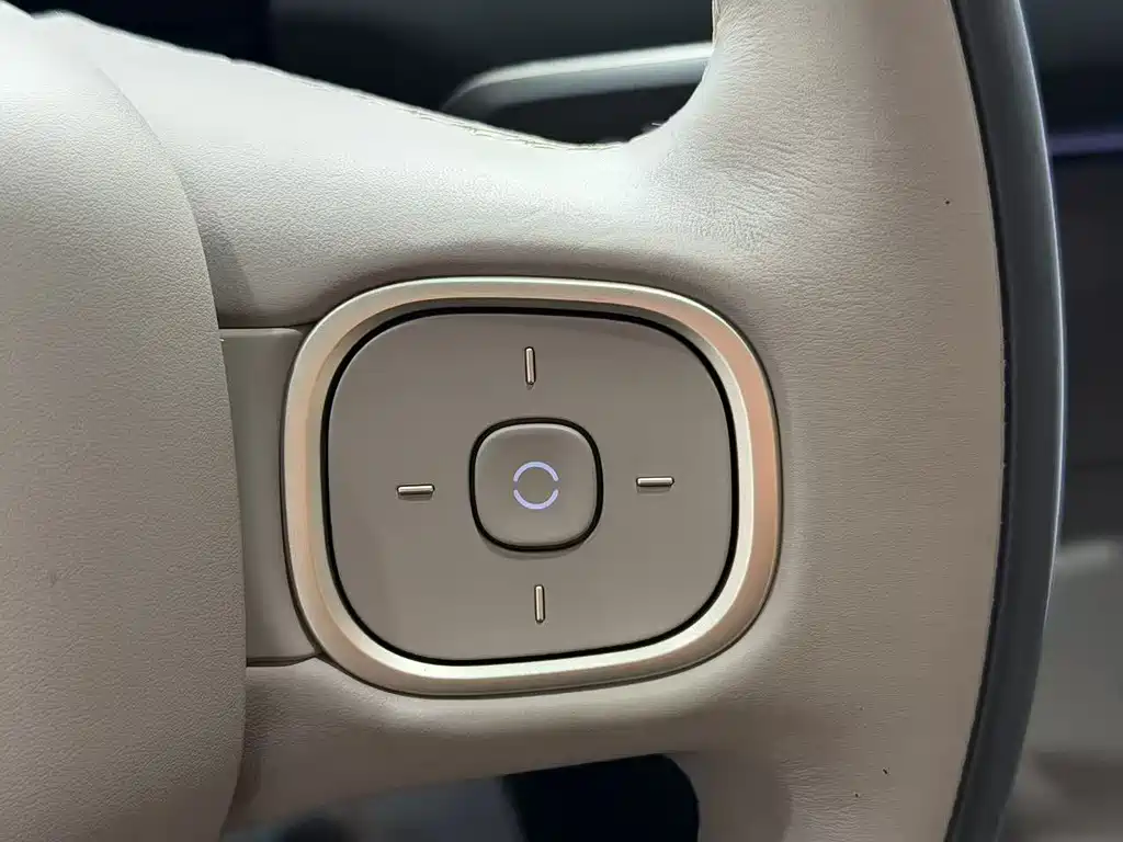 NIO ES8 2023 — фото 12