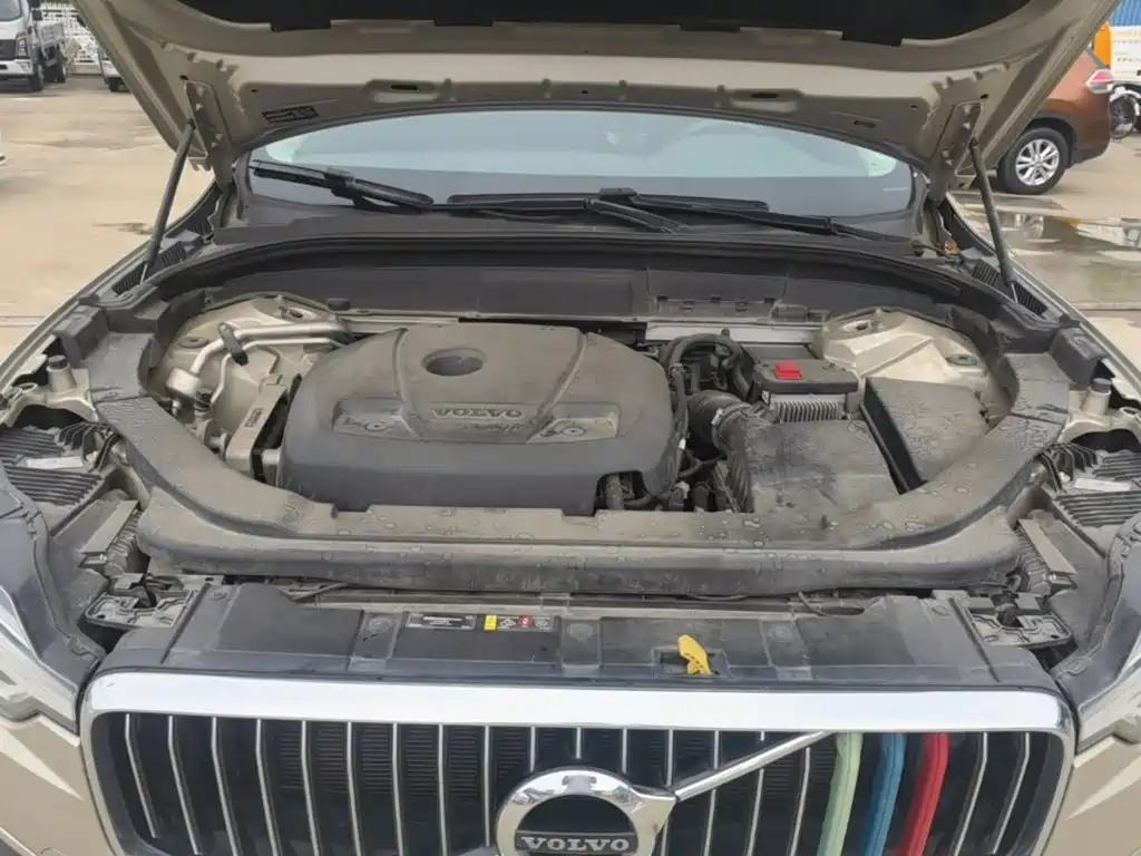 Volvo XC60 2020 — фото 20