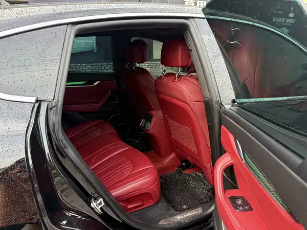 Maserati Levante 2017