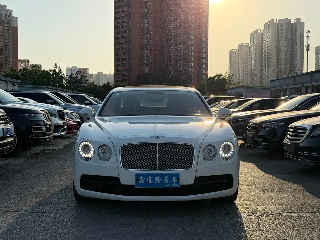 Bentley Flying Spur 2017 — фото 2