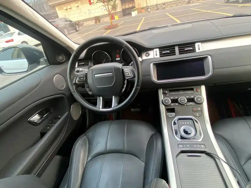 Land Rover Evoque 2016 — фото 19