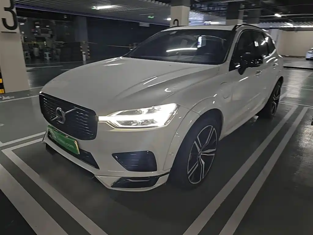 Volvo XC60 PHEV 2020 — фото 2