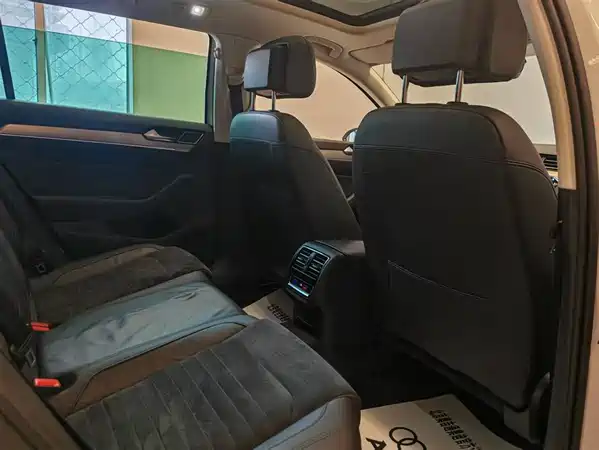 Volkswagen Viloran 2017