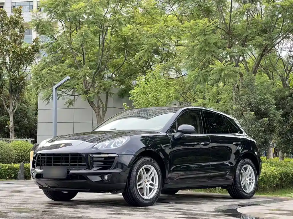Porsche Macan 2017 — фото 1